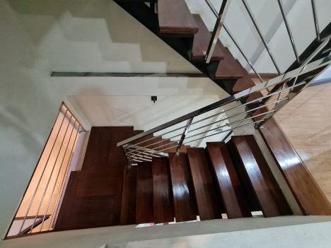 NGUYỄN VĂN CỪ- GẦN CẦU CHƯƠNG DƯƠNG-FULL NỘI THẤT - GẦN Ô TÔ. 40M2. 4,2 TỶ.