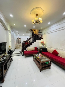 Vip Đống Đa, nhà phố Thái Hà, ô tô đỗ cửa, 35m2 nhỉnh 8 tỷ