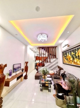 BÁN NHÀ PHỐ XÃ ĐÀN: 40M2, 5 TẦNG, 4 NGỦ, MT 4M, 30M RA PHỐ, NGÕ 3 GÁC THÔNG RỘNG, 5.3 TỶ