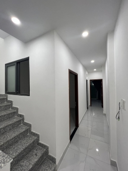 115 - SÁT LÊ VĂN QUỚI ĐƯỜNG XE HƠI THÔNG - 3 TẤM BTCT - MỚI ĐẸP Ở NGAY