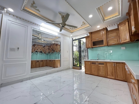 Bán nhà mới XD 5 tầng Đường số 11 Trường Thọ 4pn hoàn công