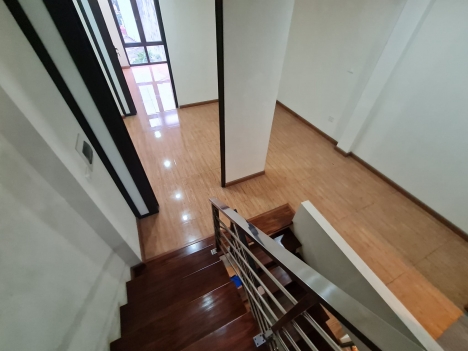 NGUYỄN VĂN CỪ- GẦN CẦU CHƯƠNG DƯƠNG-FULL NỘI THẤT - GẦN Ô TÔ. 40M2. 4,2 TỶ.