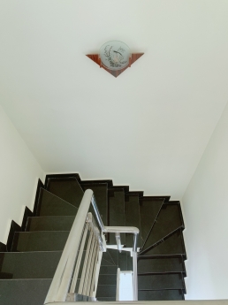 Nhà 3 tầng (DT) 64m2, Tô ngọc vân sang Gò vấp 1 bước chân, Chỉ hơn 2 tỷ xíu.  Xem nhà.