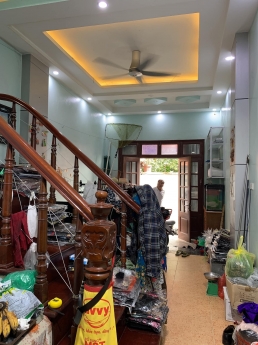 Chính chủ cần bán gấp nhà BÙI XƯƠNG TRẠCH THANH XUÂN
DT 45m 4Tầng MT4.5m
GIÁ CHÀO CHỈ 5.85 TỶ
LH