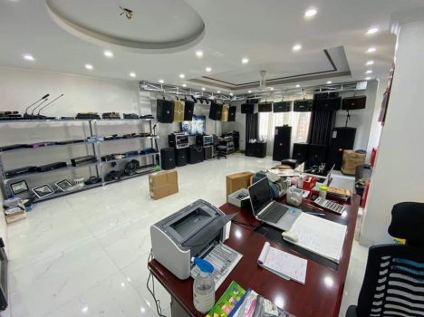 NHÀ ĐẸP 2 mặt thoáng, Linh Lang, 63m x 5 tầng, MT5.5m, giá 7.8 tỷ.