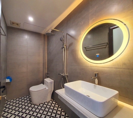 Nhà  3 tầng độc lập xây mới mặt ngõ Phạm Hữu Điều thông Nguyễn Công Hòa chưa bao gờ hết HOT. Giá: 4