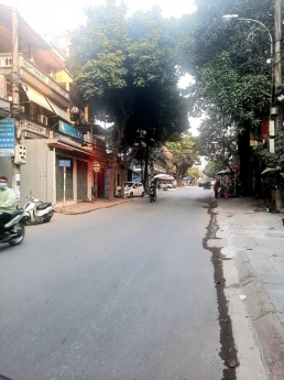 BÁN ĐẤT NGỌC LÂM - LONG BIÊN, LÔ GÓC, NGÕ THÔNG, CHIA 2 LÔ ĐẸP, 72M2, GIÁ: 4.55 tỷ
