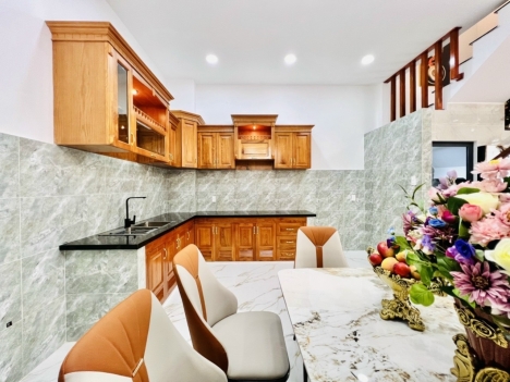 BÁN NHÀ GẤP XÔ VIẾT NGHỆ TĨNH -PHƯỜNG 21-BÌNH THẠNH-120M2-NGANG 5,7M-NHỈNH 9 TỶ-DOANH THU 240TR
_