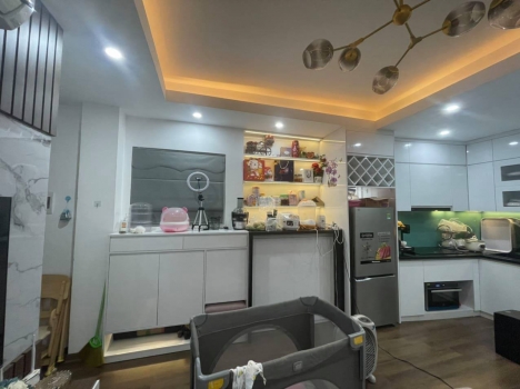 CHÍNH CHỦ BÁN GẤP NHÀ ĐÔNG NGẠC,NHÀ MỚI SẴN Ở LUÔN,NGÕ NÔNG RỘNG,FULL NỘI THẤT,SỔ VUÔNG VẮN,43M