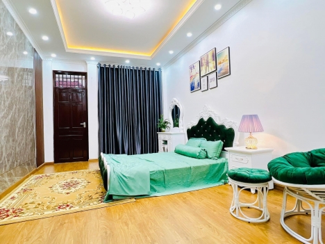 CHỈ 3.95 TỶ - NGUYỄN CHÍNH HOÀNG MAI - NGÕ 4M - Ô TÔ ĐỖ CỬA - NHÀ SIÊU ĐẸP - SĐCC A4