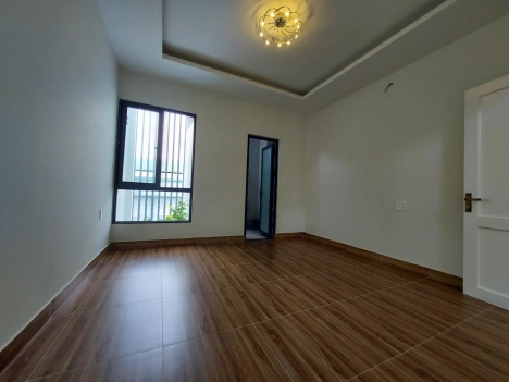 BÁN GẤP NHÀ 5 TẦNG MỚI ĐẸP NGAY KHU PHÂN LÔ AN LẠC- BT