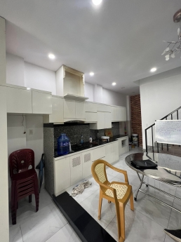 115 - SÁT LÊ VĂN QUỚI ĐƯỜNG XE HƠI THÔNG - 3 TẤM BTCT - MỚI ĐẸP Ở NGAY