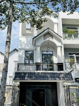 Bán Nhà 3 Lầu Mặt Tiền kinh doanh DT747 Tân Uyên dt100m2