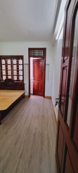 CC cần bán nhà,  Phố Tôn Đức Thắng, DT 26m2, 5 tầng, MT 3m,  nhỉnh 2 tỷ
