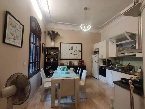 Ô Tô, Phân Lô- Liễu Giai 74m x 5 tầng, MT 5.5 m, giá 8.3 tỷ.