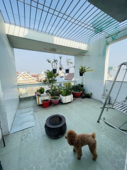 Bán nhà Cạnh Đầm Sen Q11, hẻm 8m, 3 tấm, nhỉnh 5 tỷ