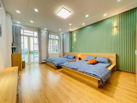 Định Cư Gả Lại Hoa Hậu - MT Gò Vấp - 4.5x15m - 65m2 - Vuông A4 - 4 Tầng ST - Gara Ô tô - Chỉ 8.1 tỷ