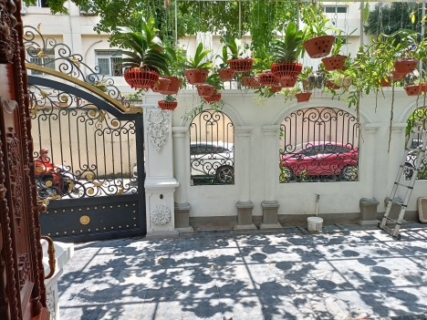 Bán biệt thự phân lô Cầu Giấy tuyệt đẹp