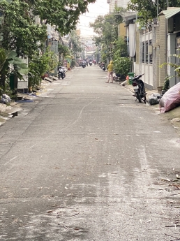 BÁN NHÀ HẺM NHỰA 6M THÔNG TỨ TUNG ĐƯỜNG HƯƠNG LỘ 2 BÌNH TRỊ ĐÔNG QUẬN BÌNH TÂN GIÁ 6.7 TỶ.