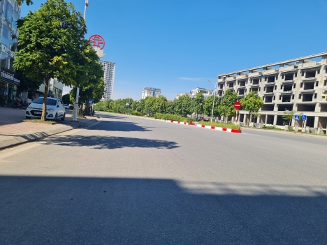 Chỉ với 1 tỷ sở hữu ngay nhà KĐT Việt Hưng,Long Biên, KD tốt, làm phòng khám, quán cafe, ngân hàng
