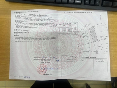 Bán nhanh 3 lô liền nhau, khu 6 tttt Cái Rồng, Vân Đồn, đường hiện trạng 3,5m; QH mở rộng ra 10m.