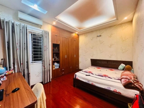 Hiếm Lắm Luôn! Cầu Giấy_ 2 Thoáng vv_Ngõ Nông_Sát phố_Sổ vuông 45Mx4T chỉ 4,5 Tỷ