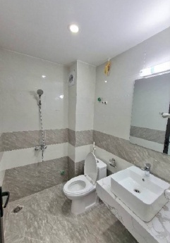 Bán nhà mới koong tại,Tứ Liên, Tây Hồ dt: 35m/5 Tầng/ 3 PN