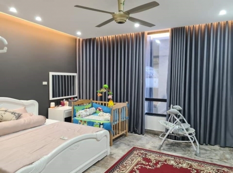 Căn góc Nhà Lý Nam Đế 35m x 5 tầng, Mt 4,3m,  giá 9,3 tỷ