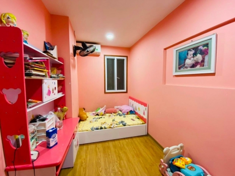 Bán nhà Phạm Ngọc Thạch, 50m2 x 5T, nhỉnh 5 tỷ Ô TÔ