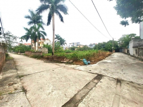 Cần bán 51.7m đất lô góc tại Nguyên Khê, Đông Anh. Ngay trục Lê Hữu Tựu, Giá 48 triệu