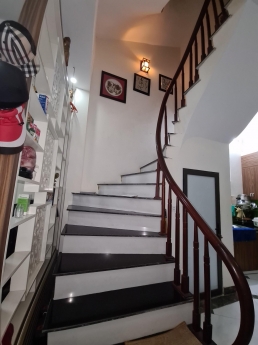 GIÁP BÁT , 48m2 , MẶT TIỀN , sát PHỐ , NHÀ ĐẸP , 3.7 tỷ