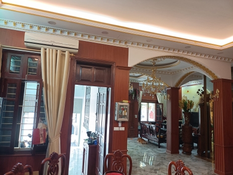 Bán biệt thự phân lô Cầu Giấy tuyệt đẹp