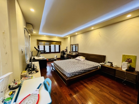 Bán nhà Nguyễn Văn Cừ 54Mx5T Căn góc, vỉa hè, Ôtô, Kinh Doanh 11tỷ