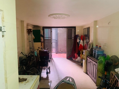 Bán nhà Khâm Thiên, 40m2 x 6T, nhỉnh 4 tỷ Ô TÔ