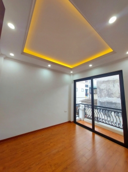 BÁN GẤP NHÀ LÊ ĐỨC THỌ 50M2 5 TẦNG MT 4M NHỈNH 5 TỶ