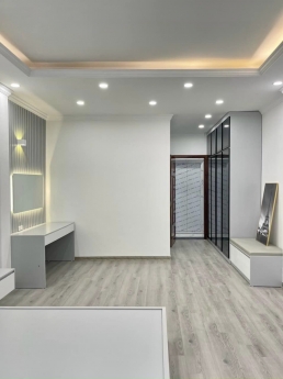 SIÊU HIẾM phố Vương Thừa Vũ, Khương Mai, 32m, 6 tầng, gần ô tô, kinh doanh, nhà ĐẸP 5.2 tỷ lhcc