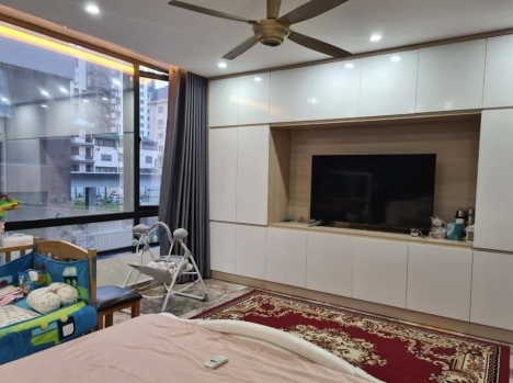 Căn góc Nhà Lý Nam Đế 35m x 5 tầng, Mt 4,3m,  giá 9,3 tỷ