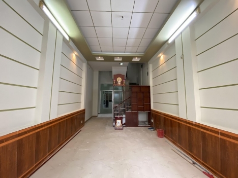 Chính chủ bán nhà HXH Hoàng Bật Đạt Tân Bình 4 tầng 6 PN 6WC