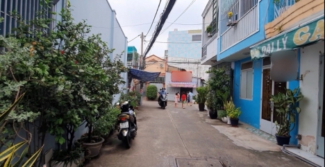 GẤP BÁN NHÀ P.17 GV - SÁT LOTTE NVL - NGANG 4.6X15M - 73M2 - HẺM Ô TÔ 5M - CHỈ 5.X TỶ