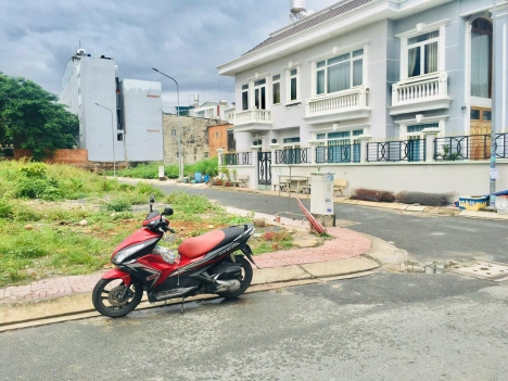 Còn đúng 1 lô đất duy nhất khu Đường số 7, P. Linh Tây, sát Phạm Văn Đồng vào đúng 50m.