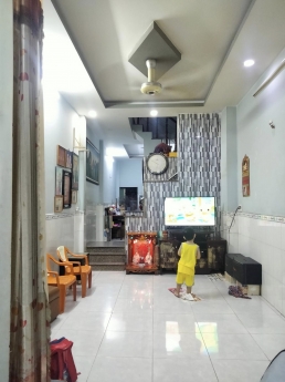 Nhà Tỉnh Lộ 10 – 3 tầng BTCT – xe hơi đỗ cửa – giá chỉ 4 Tỷ ( thương lượng )