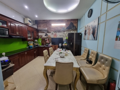 ĐỐNG ĐA BÁN NHÀ PHỐ HOÀNG CẦU 52 m2 x5 TẦNG 6.2 TỶ Ô TÔ KD