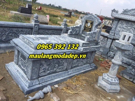 Báo giá mẫu mộ tam cấp bằng đá xanh lắp tại Hà Nội