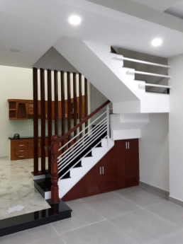 Bán nhà Lâm Văn Bền, Quận 7, 70m2, 4 Tầng, Xe Hơi đậu trước cửa. Giá nhỉnh 9 Tỷ