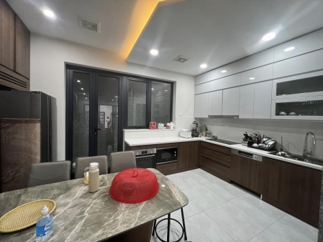 Bán nhà Vương Thừa Vũ , Oto đỗ cửa, gần phố, an ninh an sinh tốt, 45m chỉ 7.8 tỷ