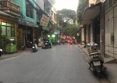 Đất Vàng Phú Diễn Lô Góc kinh doanh vỉa hè hai bên đường trước nhà ô tô quay đầu Dt 135m mt khủng