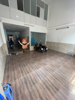 BÁN NHÀ ĐƯỜNG LÂM VĂN BỀN - NGANG 6M SIÊU RỘNG - CHỈ 90TR/M2