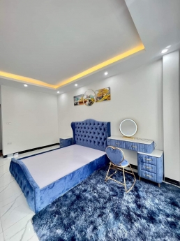 QUÁ HIẾM TRONG TẦM GIÁ 3 TỶ NHÀ NGUYỄN VĂN CỪ 5 TẦNG NGÕ THÔNG – Ô TÔ ĐỖ CỬA