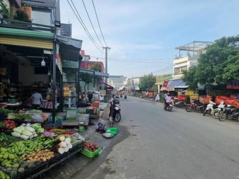 Bán nhà Mặt tiền Quận 12- Phường Trung Mỹ Tây-211m2-ngang 6m.Ngay Chợ