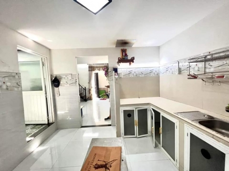 Chỉ 1 Tỷ 8, Mua Nhà Trung Tâm Thanh Khê, 2 Tầng Bê Tông,